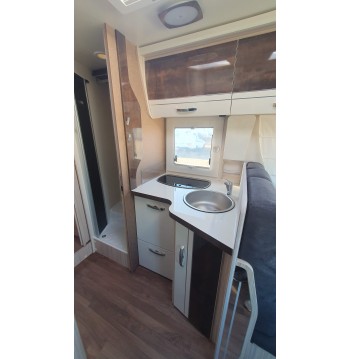 ELNAGH MAGNUM 530 180Cv