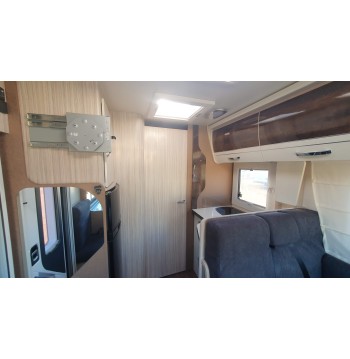 ELNAGH MAGNUM 530 180Cv
