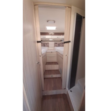 ELNAGH MAGNUM 530 180Cv