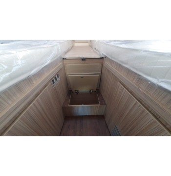 ELNAGH MAGNUM 530 180Cv