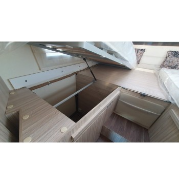 ELNAGH MAGNUM 530 180Cv
