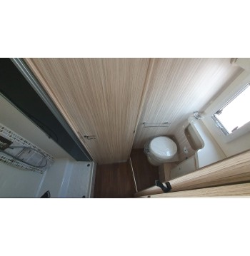 ELNAGH MAGNUM 530 180Cv